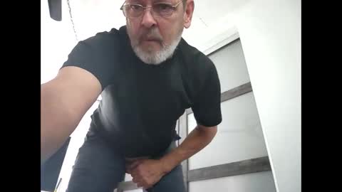 bigal9816192 online show from December 12, 6:10 pm