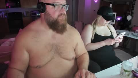 BigBear4Cuddles online show from February 6, 12:25 am