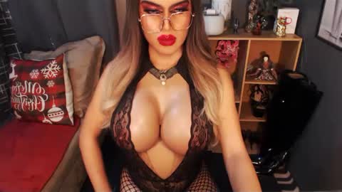 Loraine Cruz online show from February 9, 4:18 pm