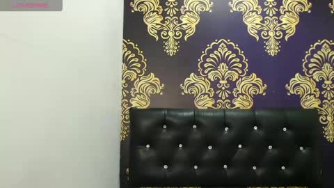 bigboobssammy online show from May 6, 12:00 pm