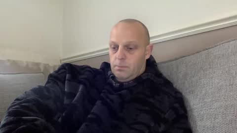 bigbumlover2377 online show from February 19, 10:01 am