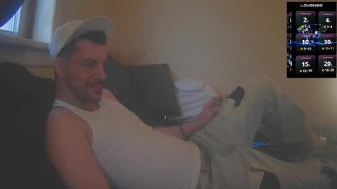 Jon - Im Straight online show from February 10, 6:55 pm