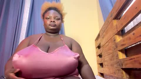 Snapshot of bigchocotities chatting on February 12, 4:54 am bigchocotities online show from February 12, 4:54 am