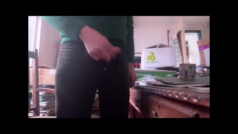 Snapshot of bigcock198111 chatting on February 9, 10:42 am bigcock198111 online show from February 9, 10:42 am