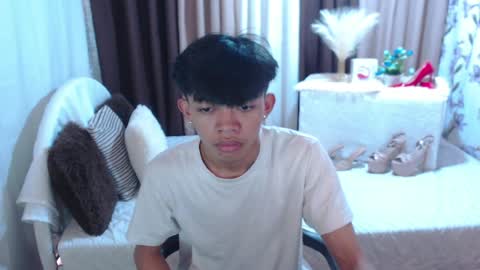 bigcock_kerbzz online show from April 6, 12:30 am