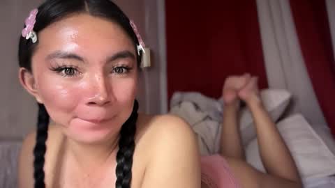 Yeng online show from November 1, 6:40 pm