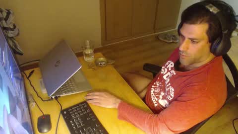 bigcok35spain online show from March 9, 1:04 am