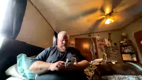 Snapshot of bigcummer4u803 chatting on September 27, 7:33 pm Tiny online show from September 27, 7:33 pm