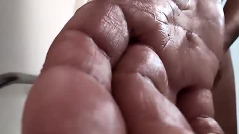 Bigdickmark21023 online show from December 11, 7:25 pm