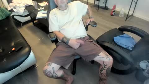 bigdickpiercedtattoos online show from September 11, 11:50 pm