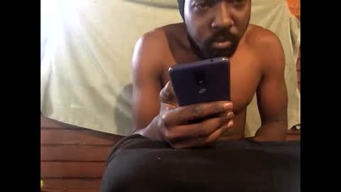 Snapshot of biggbic36 chatting on December 6, 7:50 pm biggbic36 online show from December 6, 7:50 pm