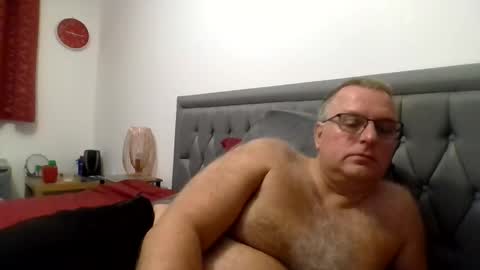 bigguy2014 online show from November 2, 9:15 pm