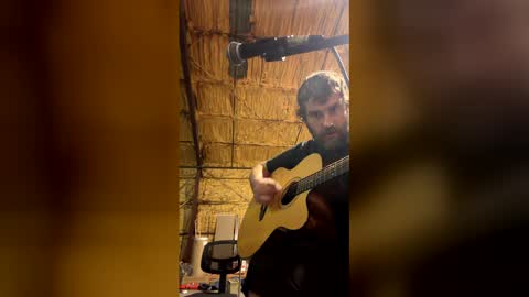 bigjohnson6923 online show from May 13, 2:10 am