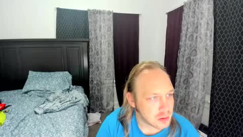 bigmike20129020 online show from October 8, 7:36 am