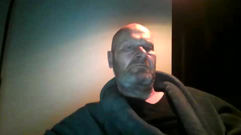 Snapshot of bigmike3339 chatting on January 13, 5:33 am bigmike3339 online show from January 13, 5:33 am