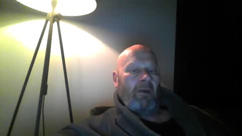 Snapshot of bigmike3339 chatting on March 4, 5:53 am bigmike3339 online show from March 4, 5:53 am