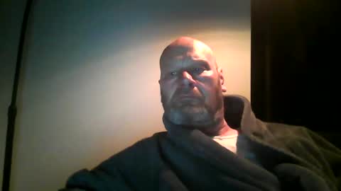 Snapshot of bigmike3339 chatting on January 9, 5:55 am bigmike3339 online show from January 9, 5:55 am