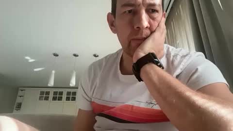 bigragazz21 online show from February 13, 9:12 am