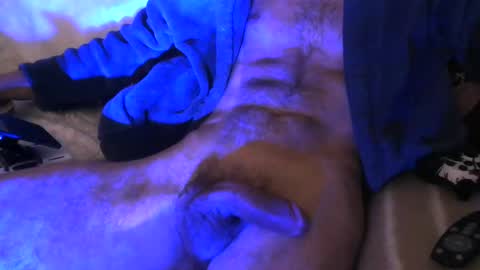 Snapshot of bigreallover chatting on January 2, 10:16 am ...... online show from January 2, 10:16 am