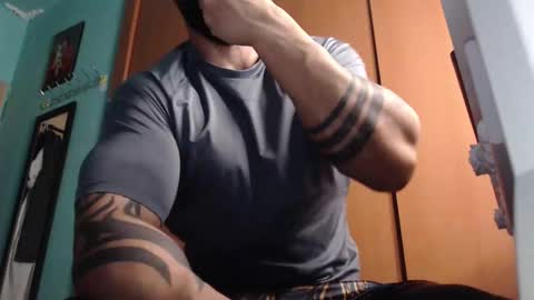 Snapshot of bigstallone chatting on October 22, 11:28 pm BigStallion online show from October 22, 11:28 pm