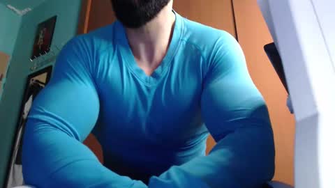 Snapshot of bigstallone chatting on October 20, 11:10 pm BigStallion online show from October 20, 11:10 pm