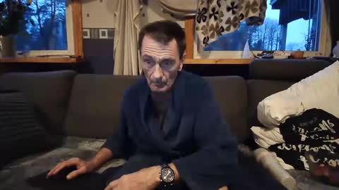 bigswe1 online show from December 31, 2:36 pm