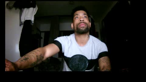 bigtawkz online show from April 25, 12:13 am