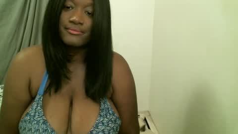 Bigtitscassie online show from August 2, 2:46 am