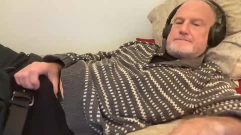 Bigwebone online show from November 1, 1:06 am