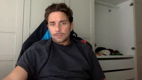 bikdig1 online show from December 15, 1:00 pm