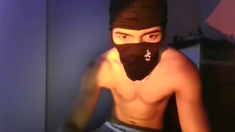 bikerboyy2031 online show from April 10, 11:20 pm