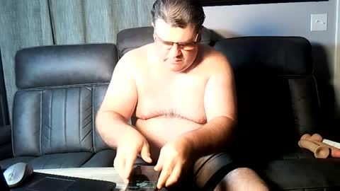 bilifefreak501 online show from July 18, 7:32 am