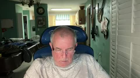 billphill22 online show from July 16, 12:14 am