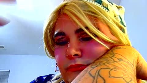 bimborosalie online show from April 23, 2:30 am