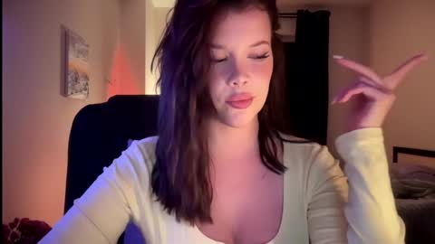 Ann Braslowsky online show from September 22, 2:04 am