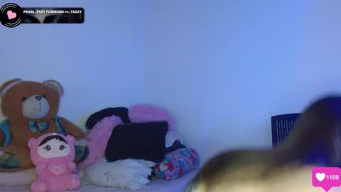 Instagram zpchherry online show from January 17, 4:49 pm