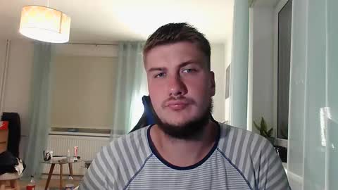 bjguyhugecock online show from June 10, 10:08 pm