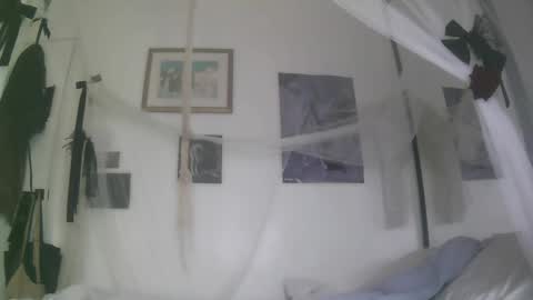 vampire fang  online show from October 22, 7:26 pm