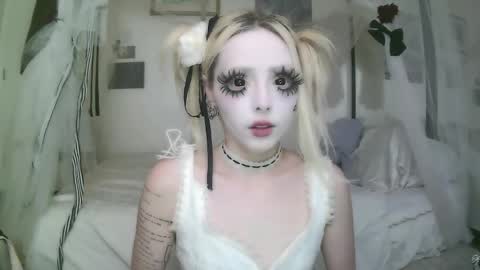 vampire fang  online show from March 18, 6:58 pm