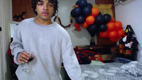 black_king_241 online show from October 27, 6:02 am