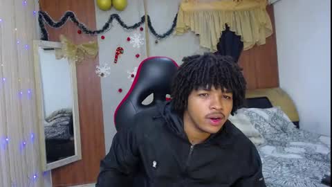 black_king_241 online show from January 13, 3:58 am