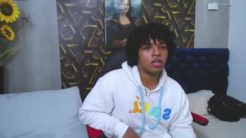 black_king_241 online show from February 2, 2:31 am