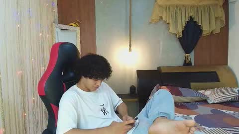 black_king_241 online show from March 13, 7:33 am