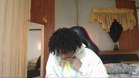 black_king_241 online show from April 18, 3:19 am