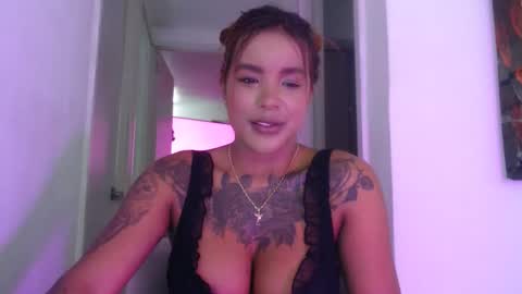 luisa  online show from December 3, 4:51 pm