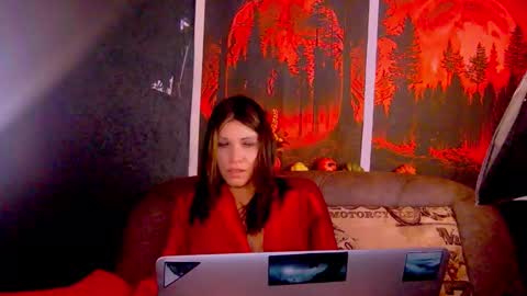 Kristin online show from November 4, 1:34 pm