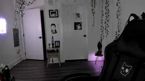 Ella online show from January 15, 2:53 am