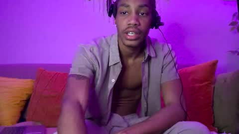 BlackBullTitus online show from March 3, 5:25 am