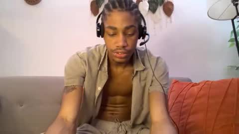 BlackBullTitus online show from February 22, 5:00 am