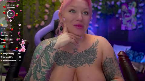 Snapshot of blackedbarbie chatting on October 19, 8:13 pm Alice online show from October 19, 8:13 pm